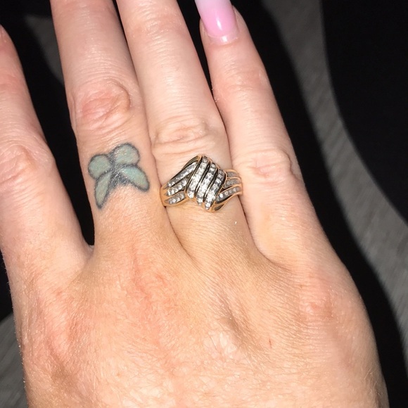 ✨Estate Diamond 10K Gold Swirl Three Row Statement Ring✨ - Picture 7 of 7